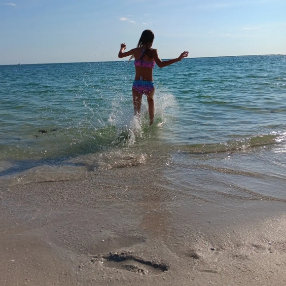 Meet your Posher, Ally - Picture 13 of 13